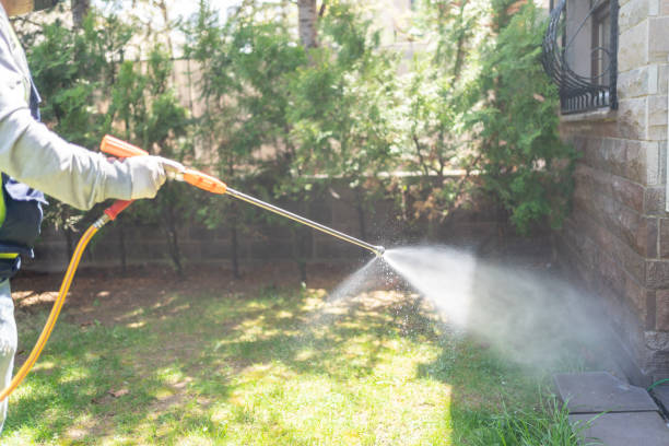 Best Wildlife Control Services  in Centerville, IA